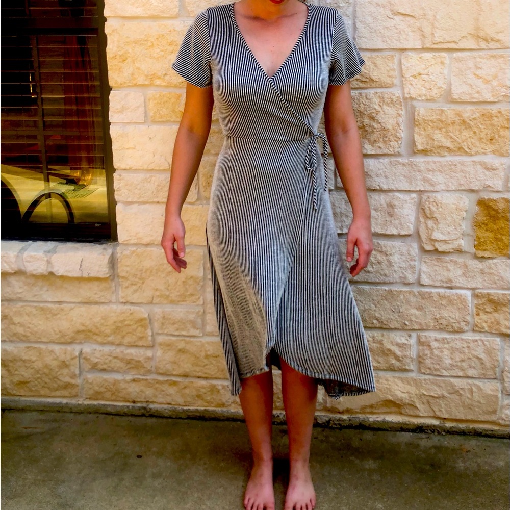 Caution To The Wind Black and White Striped Midi Dress Size Medium